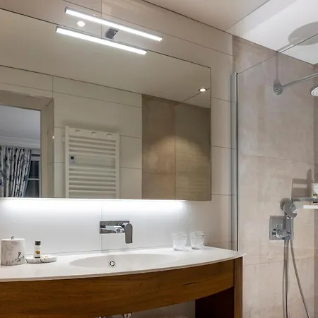 سيسيل 4* إيفوار