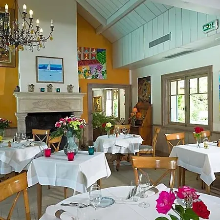 Cecile Hotel