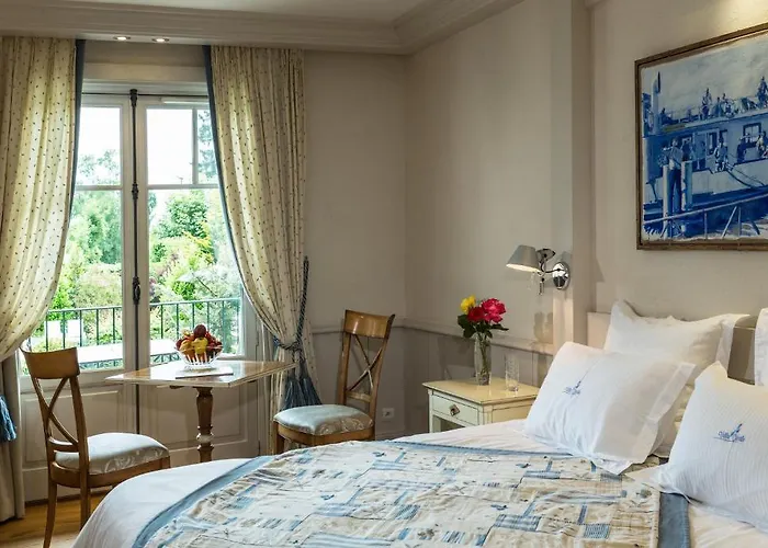 Cecile Hotel